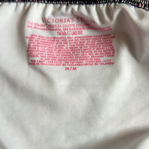 Victoria’s Secret Paisley Get Away HalterBikini - Picture 9 of 9